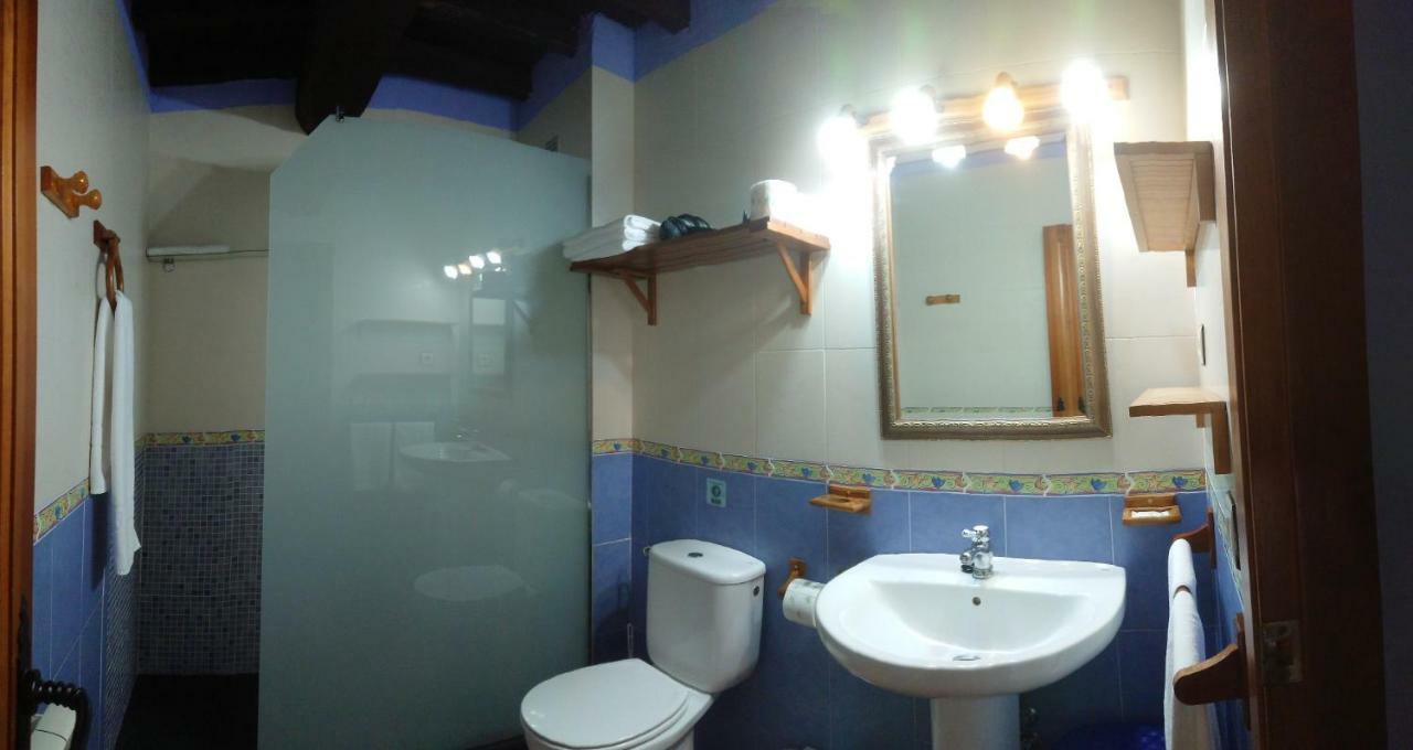 Hervás El Canchal De La Gallina - Parking Gratis - Jacuzzi En Privado - Cafeteria - Desayunos - Piscina De Agua Caliente A Partir Del 12 De Abril 2025 المظهر الخارجي الصورة